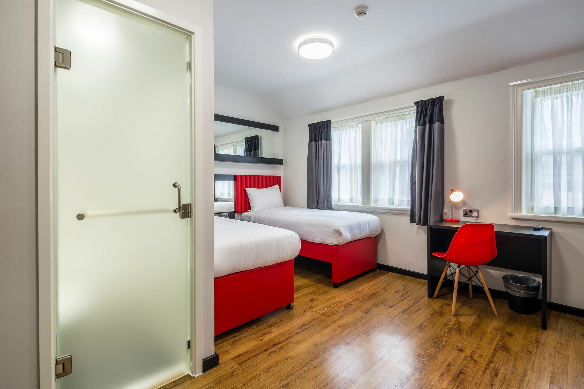 Tune Hotel Liverpool Luaran gambar