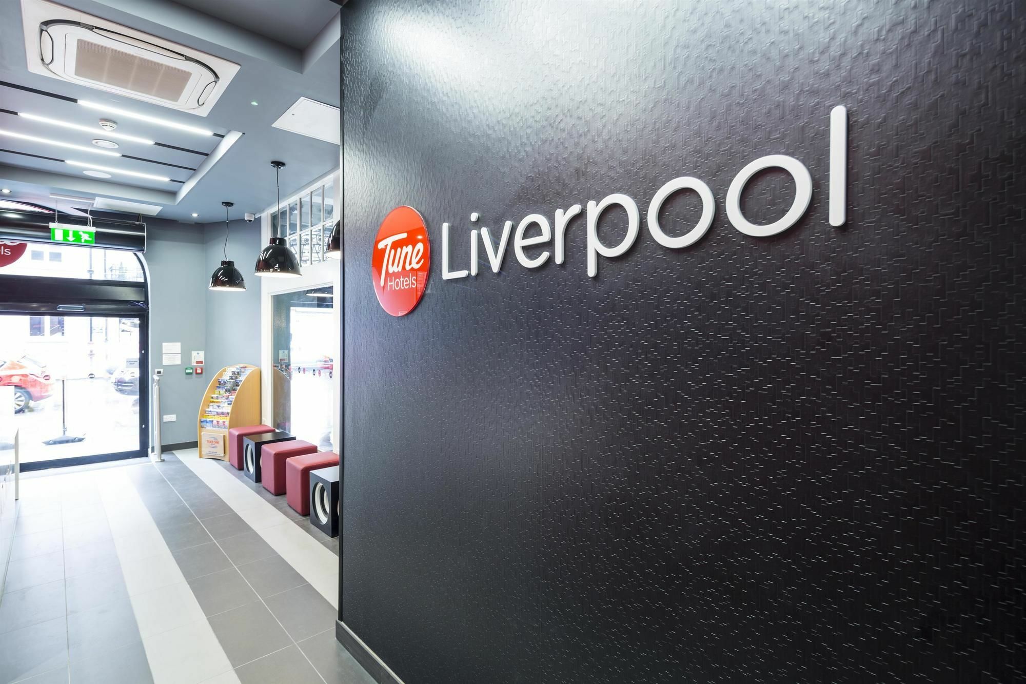 Tune Hotel Liverpool Luaran gambar