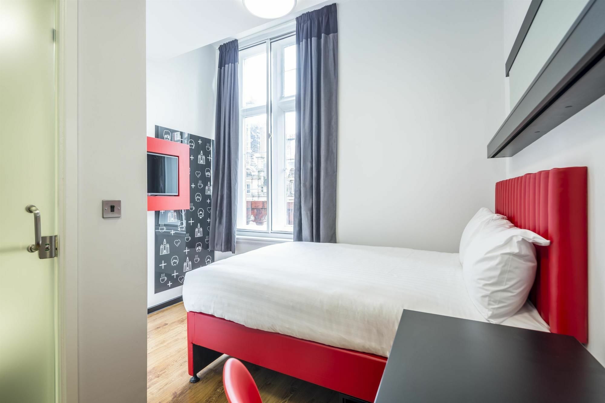 Tune Hotel Liverpool Luaran gambar